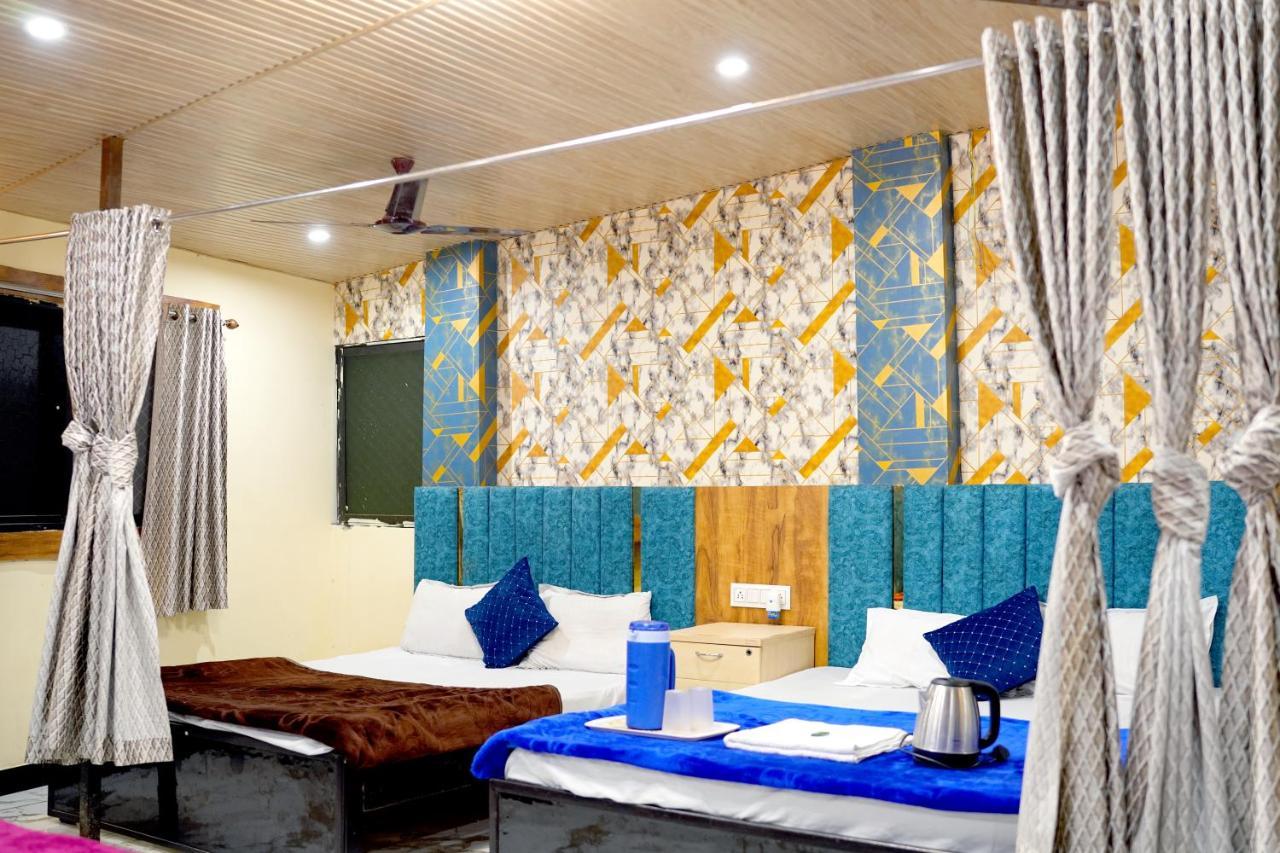 Hotel Mahalok Palace อุจเจน ภายนอก รูปภาพ